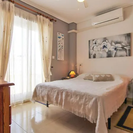 Stunning In Gran Alacant, St, Pola With 2 Bedrooms, Outdoor Swimming Pool And Swimming Pool