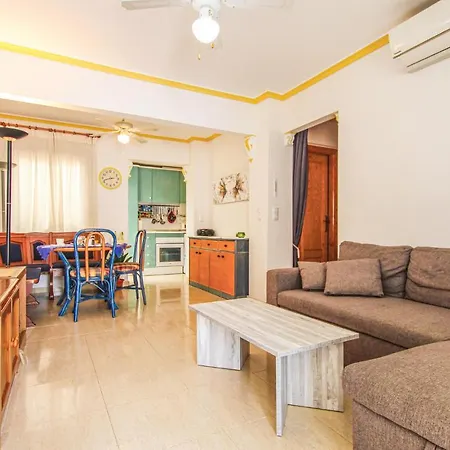 Stunning In Gran Alacant, St, Pola With 2 Bedrooms, Outdoor Swimming Pool And Swimming Pool Puerto Marino