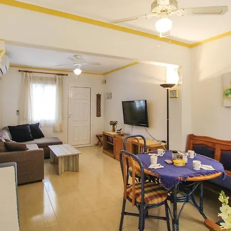 Stunning In Gran Alacant, St, Pola With 2 Bedrooms, Outdoor Swimming Pool And Swimming Pool *